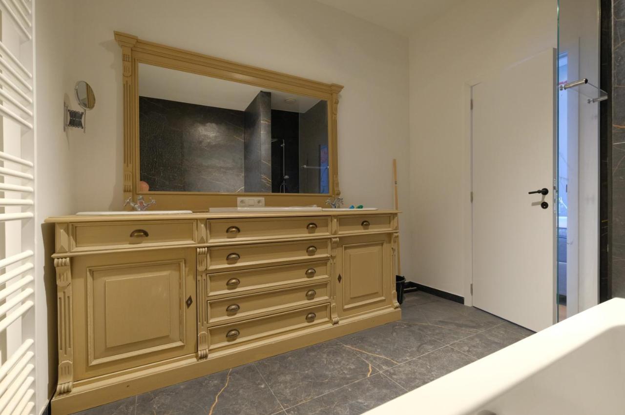 La Maison de la Duchesse de la Vallière Mons Extérieur photo