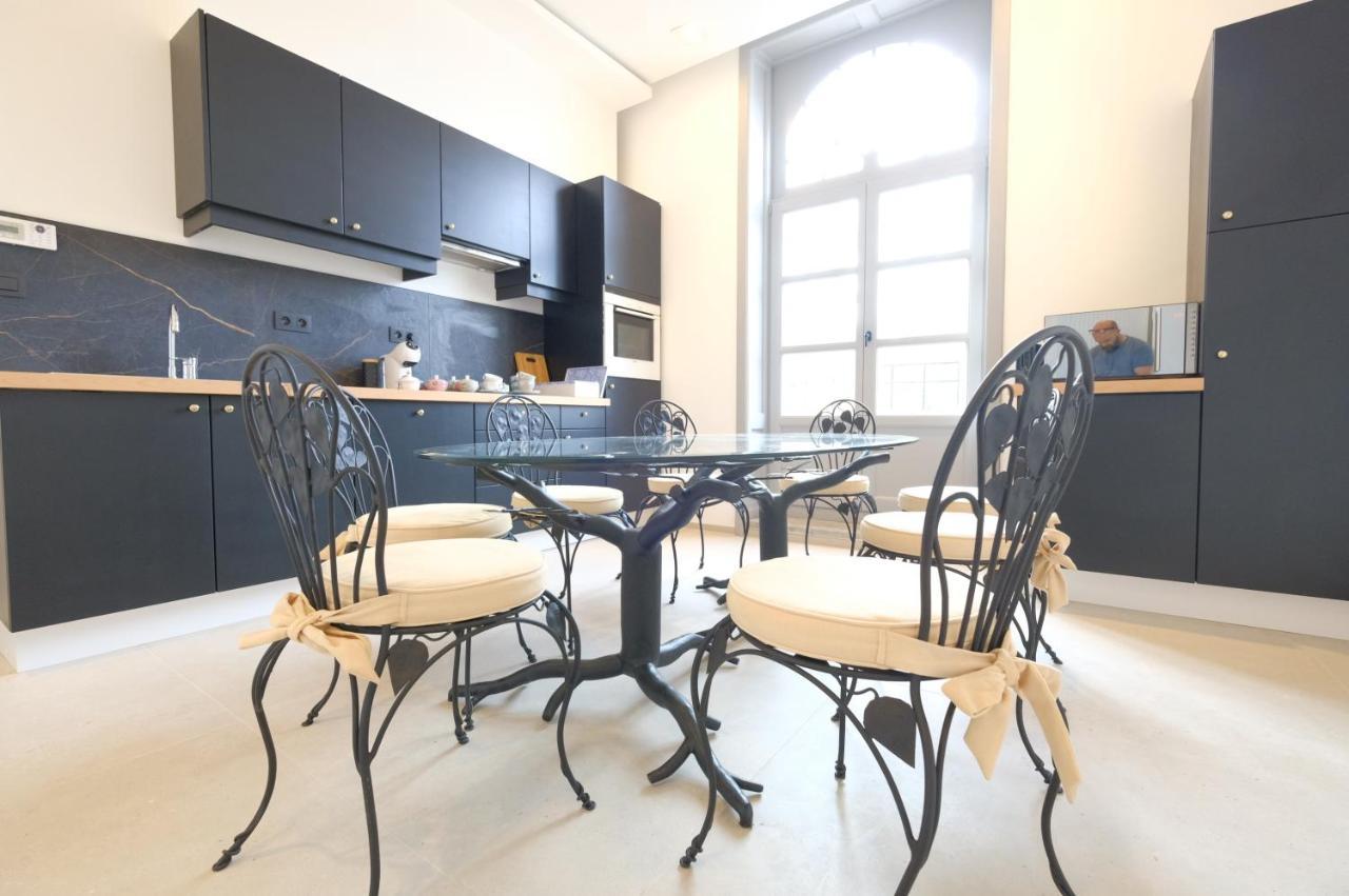 La Maison de la Duchesse de la Vallière Mons Extérieur photo
